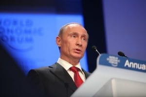 Vladimir Putin blir tatt i ed som Russlands nye president den 7. mai 2012. (Foto: Monika Flueckiger, swiss-image.ch)