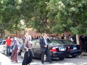 Stemmekø i Egypt fra parlamentsvalget i fjor. (Foto: Zeinab Mohamed)