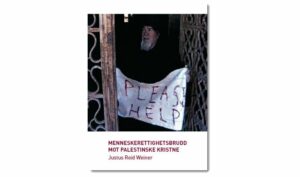 Forsiden til boken. En armensk prest blir holdt som gissel av militante muslimer i Fødselskirken i Betlehem i 2002. (Foto: GPO)
