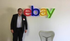 Mats Danielsen (FrP) i utviklingssenteret til eBay i Netanya. (Foto: Privat)