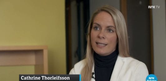 Cathrine Moe Thorleifsson, forsker ved Senter for Ekstremismeforskning ved Universitet i Oslo, på NRK Dagsrevyen 13. april 2019.